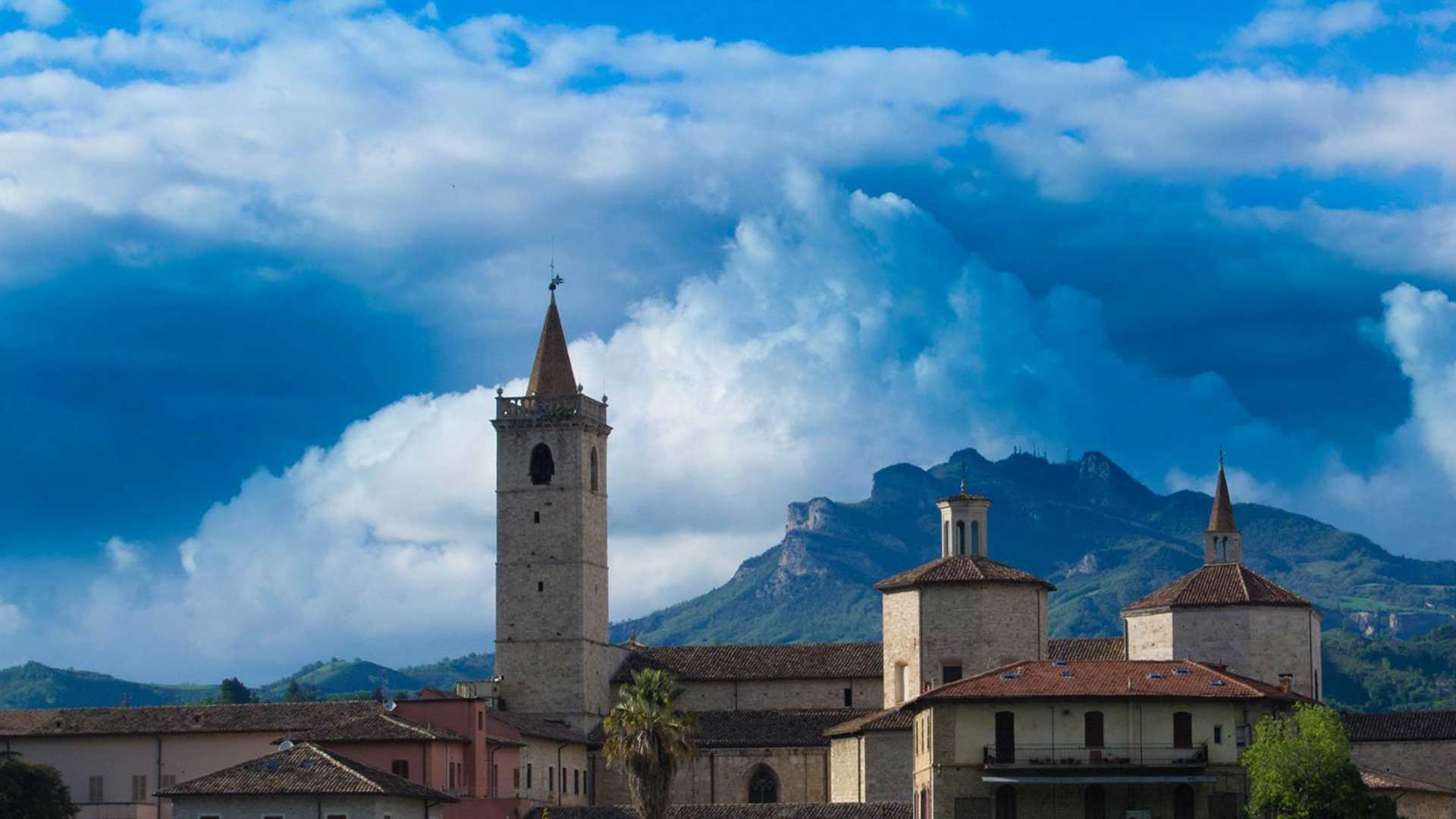 ascoli tour guide escurisoni passeggiate trekking nel piceno